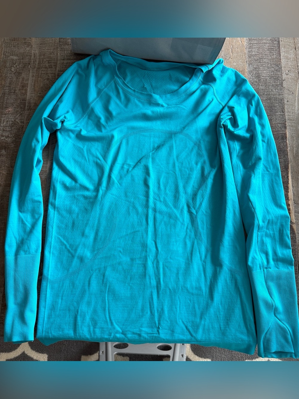 Lululemon Swiftly Tech Long Sleeve 2.0
Turquoise Tide Size 10